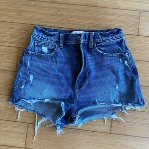 Abercrombie & Fitch The Mom Short Curve Love Ultra High Rise Denim Short